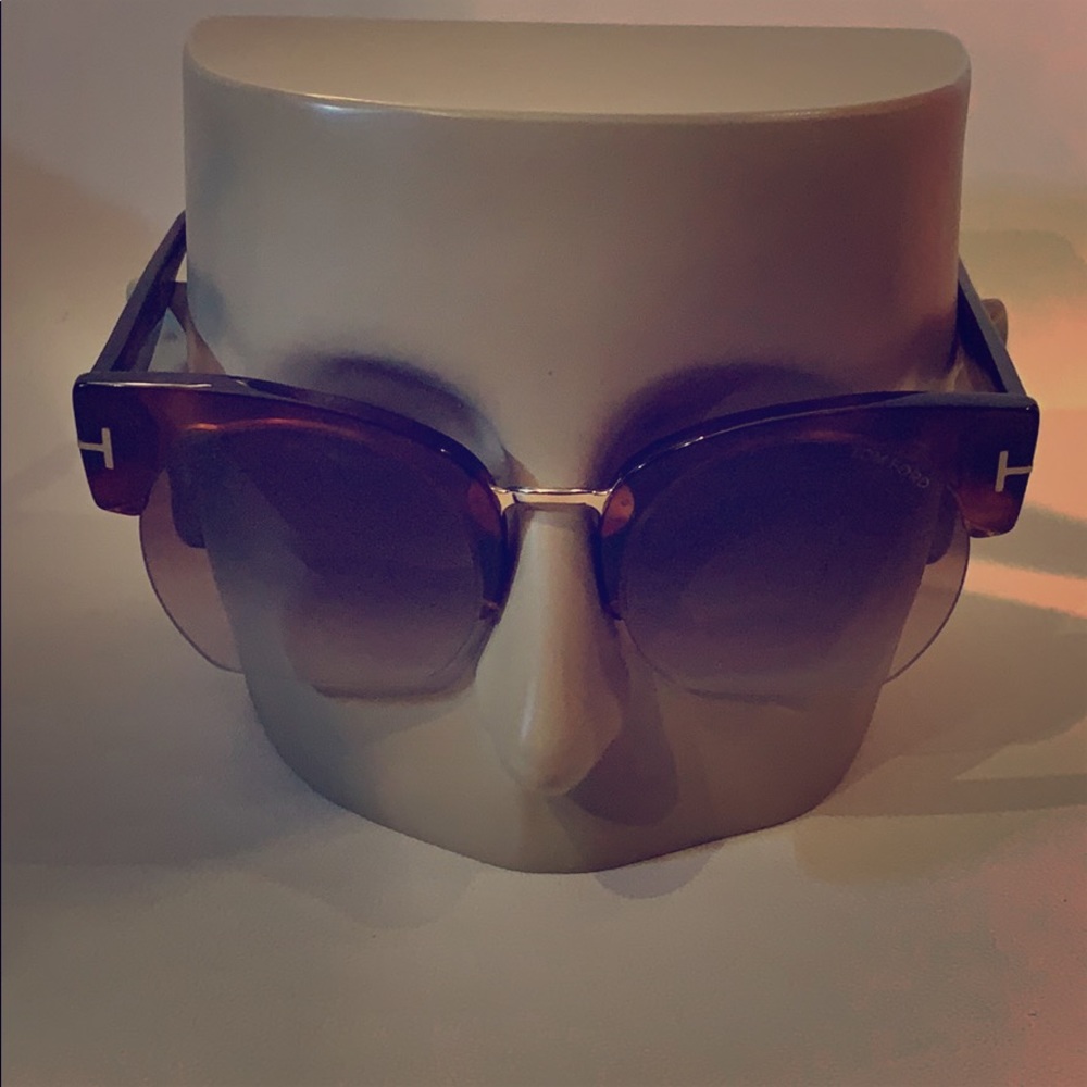 New Women’s Authentic Tom Ford Sunglasses - Picture 2 of 8